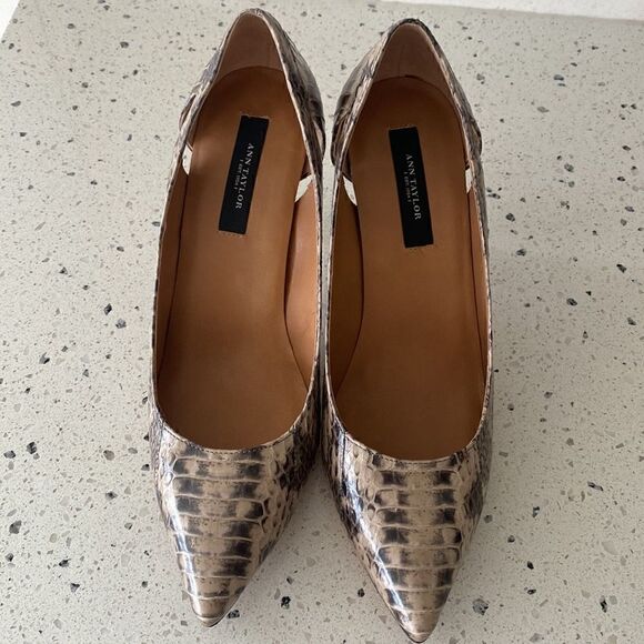 Ann Taylor Women's Snake Print Pointed Toe Leather Heel Pump Career Cocktail 7M - Picture 2 of 14